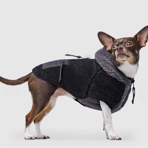 Canada Pooch Cool Factor Dog Hoodie Black and Grey Size Small